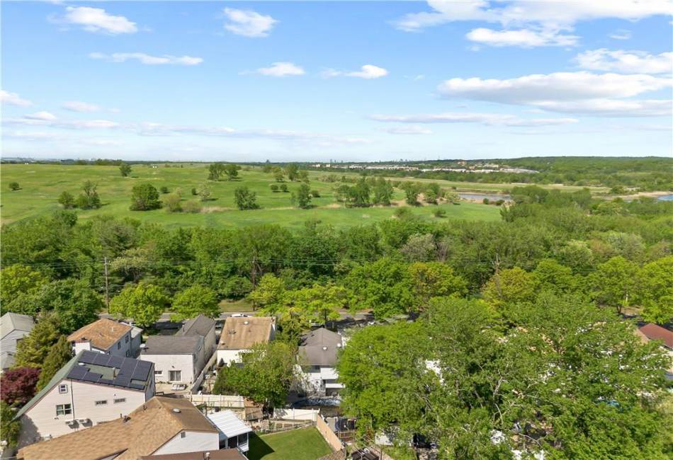 1182 Arthur Kill Road, Staten Island, New York 10312, 3 Bedrooms Bedrooms, ,2 BathroomsBathrooms,Residential,For Sale,Arthur Kill,492616