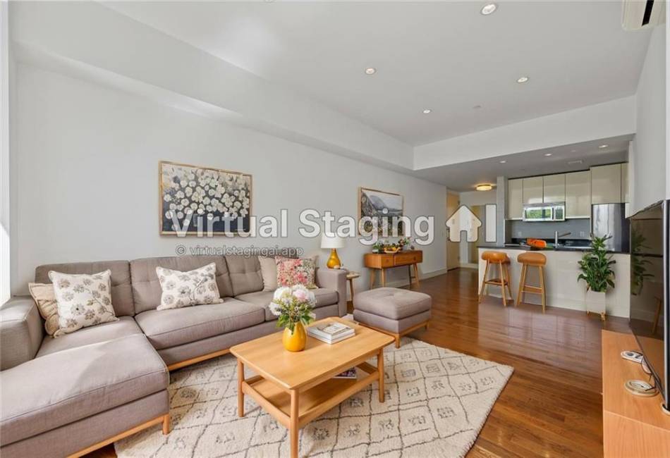 71 Village Rd North, Brooklyn, New York 11223, 2 Bedrooms Bedrooms, ,2 BathroomsBathrooms,Residential,For Sale,Village Rd North,492620
