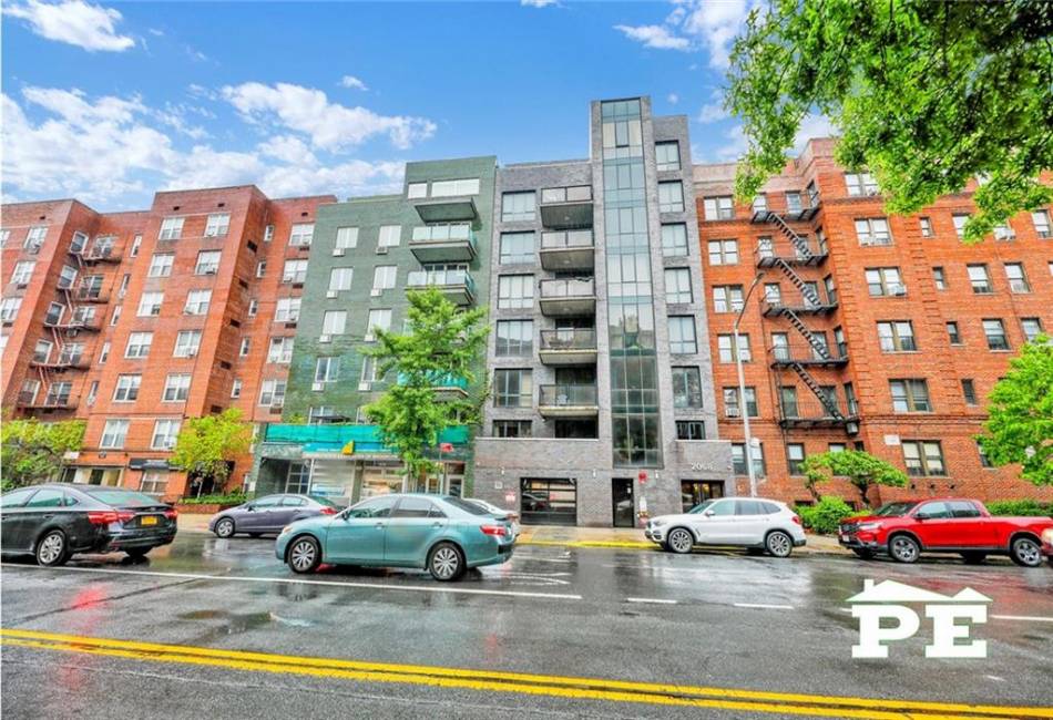 2068 Ocean Avenue, Brooklyn, New York 11230, 1 Bedroom Bedrooms, ,1 BathroomBathrooms,Residential,For Sale,Ocean,492621