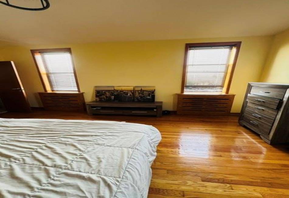 1900 Quentin Road, Brooklyn, New York 11229, 2 Bedrooms Bedrooms, ,1.75 BathroomsBathrooms,Residential,For Sale,Quentin,492631