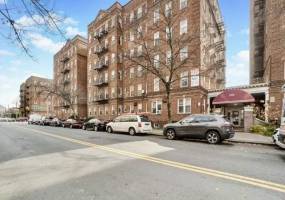 1900 Quentin Road, Brooklyn, New York 11229, 2 Bedrooms Bedrooms, ,1.75 BathroomsBathrooms,Residential,For Sale,Quentin,492631