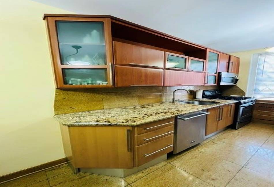1900 Quentin Road, Brooklyn, New York 11229, 2 Bedrooms Bedrooms, ,1.75 BathroomsBathrooms,Residential,For Sale,Quentin,492631