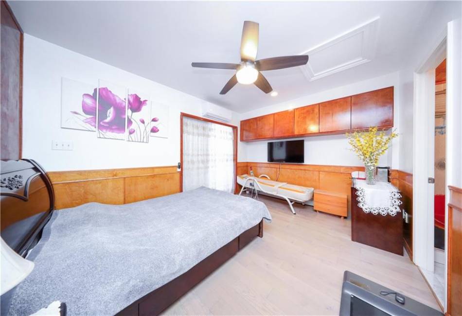 1820 73rd Street, Brooklyn, New York 11204, 3 Bedrooms Bedrooms, ,2 BathroomsBathrooms,Residential,For Sale,73rd,492633