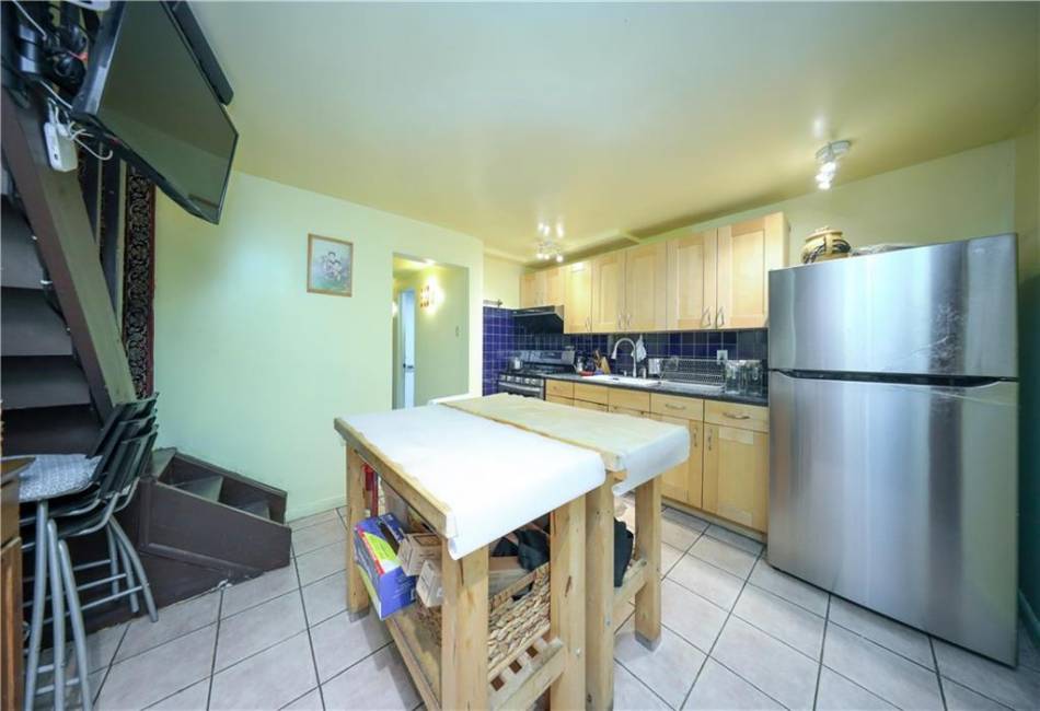 2035 73rd Street, Brooklyn, New York 11204, 3 Bedrooms Bedrooms, ,2 BathroomsBathrooms,Residential,For Sale,73rd,492636