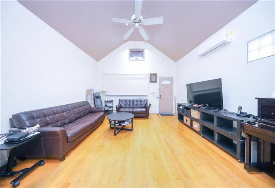 2035 73rd Street, Brooklyn, New York 11204, 3 Bedrooms Bedrooms, ,2 BathroomsBathrooms,Residential,For Sale,73rd,492636