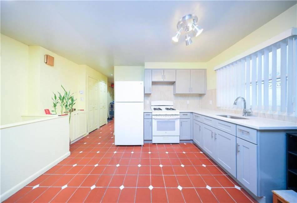 2035 73rd Street, Brooklyn, New York 11204, 3 Bedrooms Bedrooms, ,2 BathroomsBathrooms,Residential,For Sale,73rd,492636