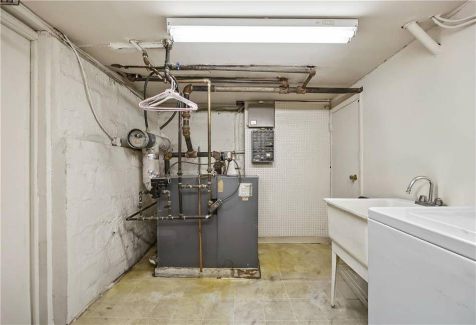 1490 23rd Street, Brooklyn, New York 11210, 2 Bedrooms Bedrooms, ,2 BathroomsBathrooms,Residential,For Sale,23rd,492639