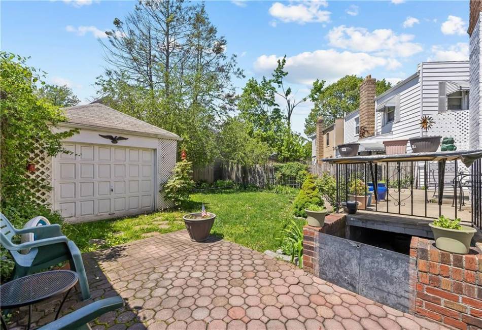 1490 23rd Street, Brooklyn, New York 11210, 2 Bedrooms Bedrooms, ,2 BathroomsBathrooms,Residential,For Sale,23rd,492639