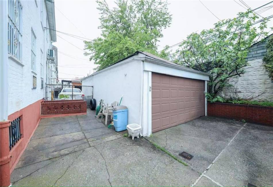 1863 66th Street, Brooklyn, New York 11204, 5 Bedrooms Bedrooms, ,3 BathroomsBathrooms,Residential,For Sale,66th,492645