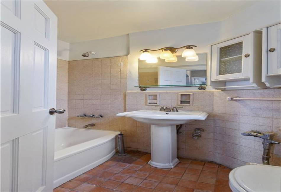 40 89th Street, Brooklyn, New York 11209, 1 Bedroom Bedrooms, ,1 BathroomBathrooms,Residential,For Sale,89th,490583