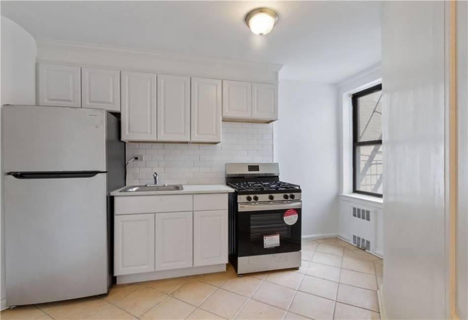 40 89th Street, Brooklyn, New York 11209, 1 Bedroom Bedrooms, ,1 BathroomBathrooms,Residential,For Sale,89th,490583