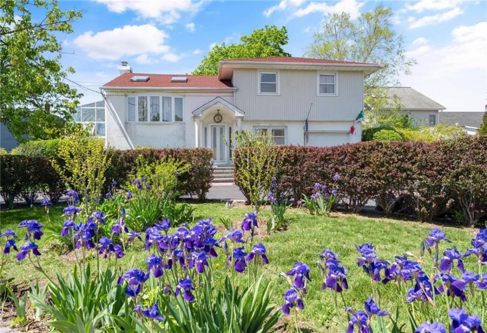 3496 Bay Front Drive, Baldwin, New York 11510, 3 Bedrooms Bedrooms, ,3 BathroomsBathrooms,Residential,For Sale,Bay Front,492596