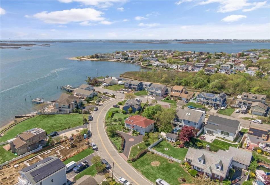 3496 Bay Front Drive, Baldwin, New York 11510, 3 Bedrooms Bedrooms, ,3 BathroomsBathrooms,Residential,For Sale,Bay Front,492596