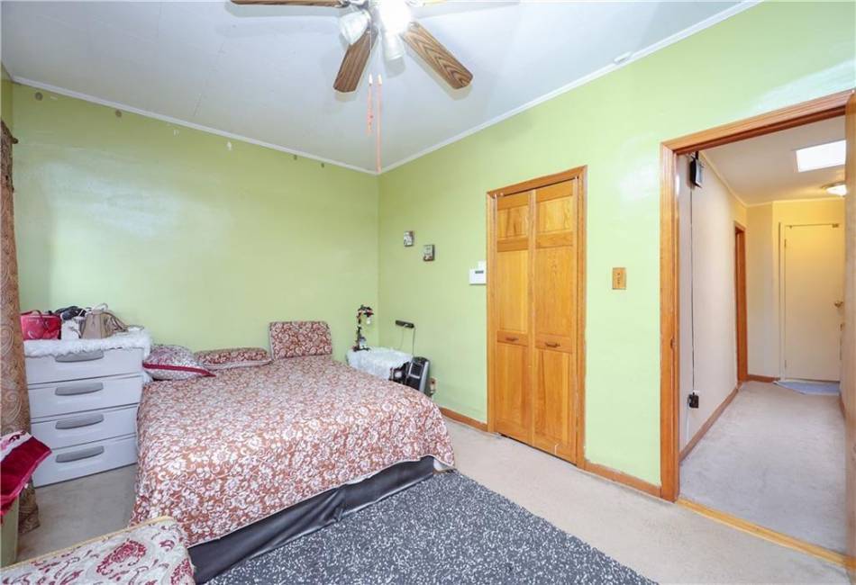 1722 70th Street, Brooklyn, New York 11204, 3 Bedrooms Bedrooms, ,2 BathroomsBathrooms,Residential,For Sale,70th,492626