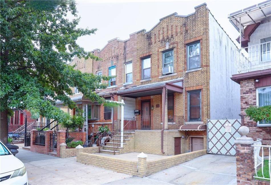 1722 70th Street, Brooklyn, New York 11204, 3 Bedrooms Bedrooms, ,2 BathroomsBathrooms,Residential,For Sale,70th,492626