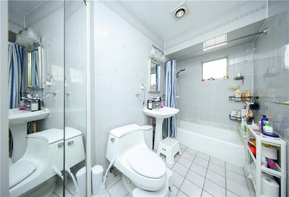 2039 Batchelder Street, Brooklyn, New York 11229, 3 Bedrooms Bedrooms, ,2 BathroomsBathrooms,Residential,For Sale,Batchelder,492652