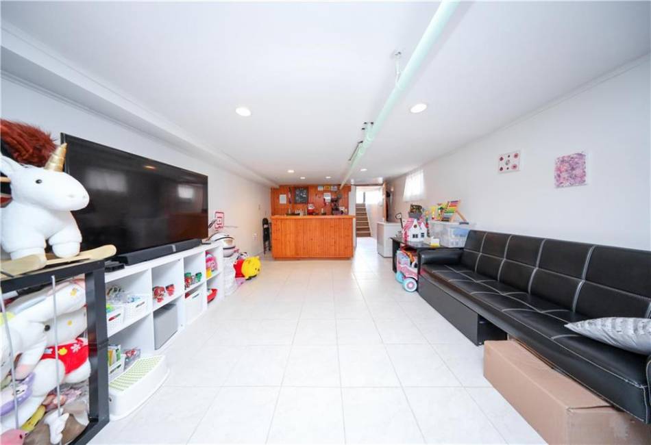 2039 Batchelder Street, Brooklyn, New York 11229, 3 Bedrooms Bedrooms, ,2 BathroomsBathrooms,Residential,For Sale,Batchelder,492652