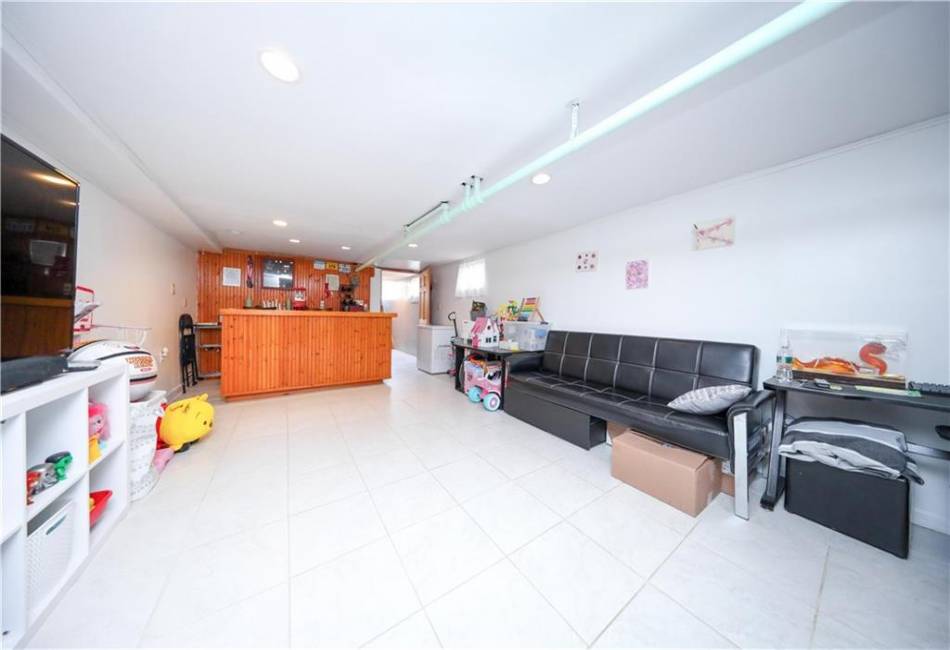 2039 Batchelder Street, Brooklyn, New York 11229, 3 Bedrooms Bedrooms, ,2 BathroomsBathrooms,Residential,For Sale,Batchelder,492652