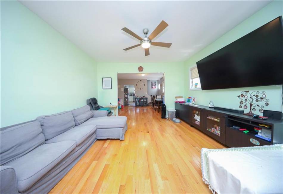 2039 Batchelder Street, Brooklyn, New York 11229, 3 Bedrooms Bedrooms, ,2 BathroomsBathrooms,Residential,For Sale,Batchelder,492652