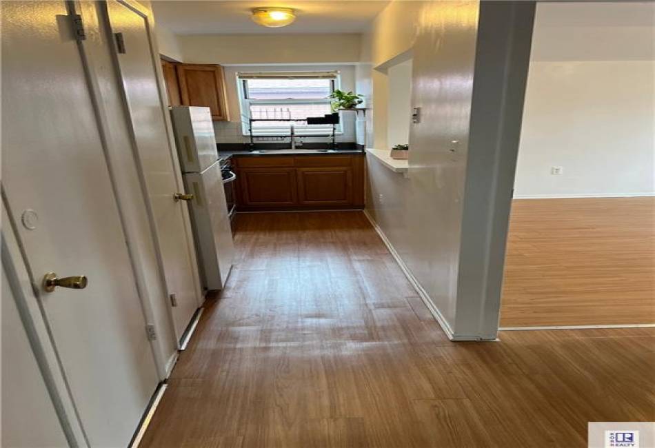4665 Bedford Avenue, Brooklyn, New York 11235, 1 Bedroom Bedrooms, ,1 BathroomBathrooms,Residential,For Sale,Bedford,492653