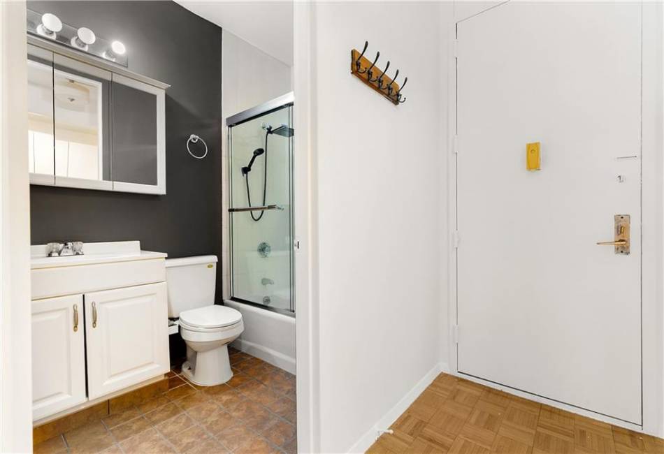 3111 Ocean Parkway, Brooklyn, New York 11235, ,1 BathroomBathrooms,Residential,For Sale,Ocean,492654