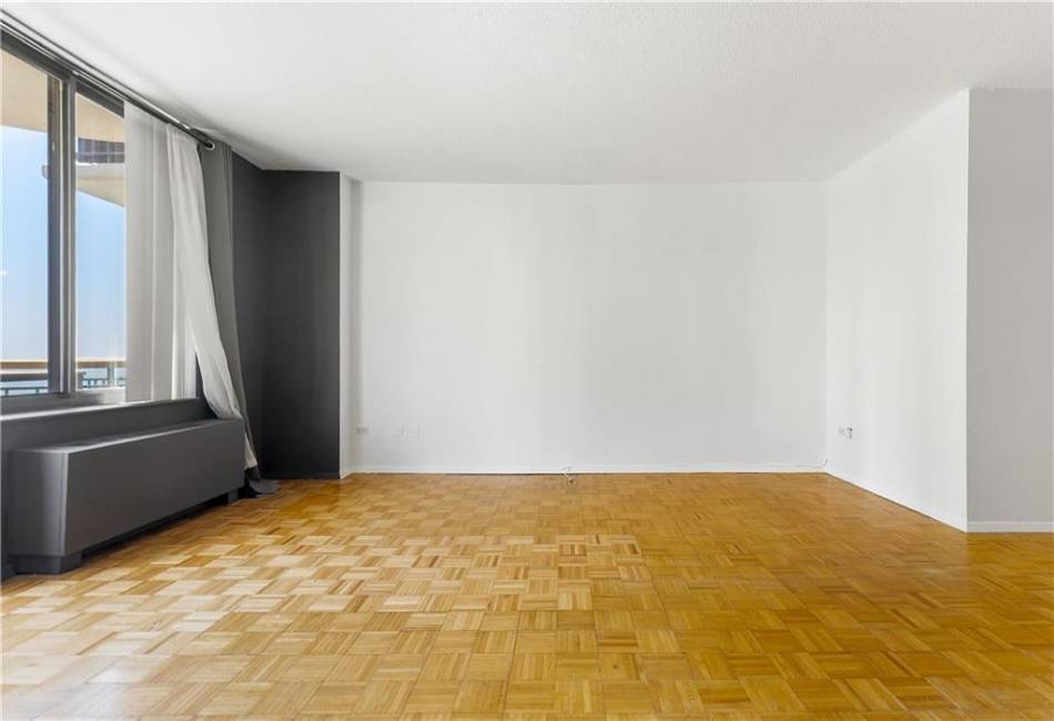 3111 Ocean Parkway, Brooklyn, New York 11235, ,1 BathroomBathrooms,Residential,For Sale,Ocean,492654