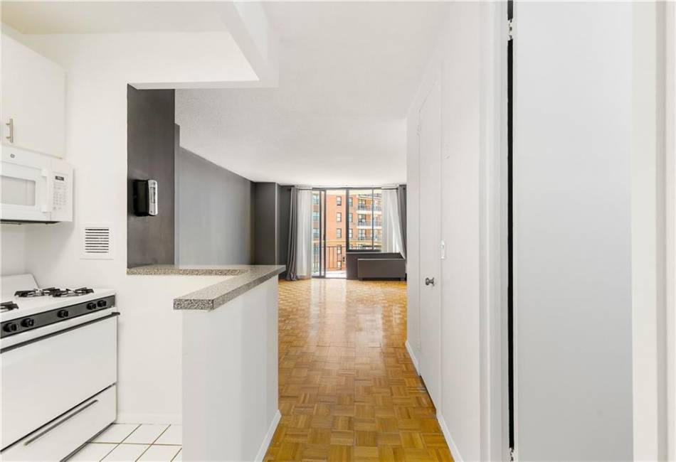 3111 Ocean Parkway, Brooklyn, New York 11235, ,1 BathroomBathrooms,Residential,For Sale,Ocean,492654