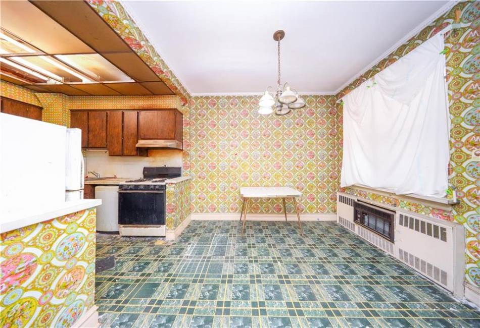 2327 16th Street, Brooklyn, New York 11229, ,2 BathroomsBathrooms,Residential,For Sale,16th,492662