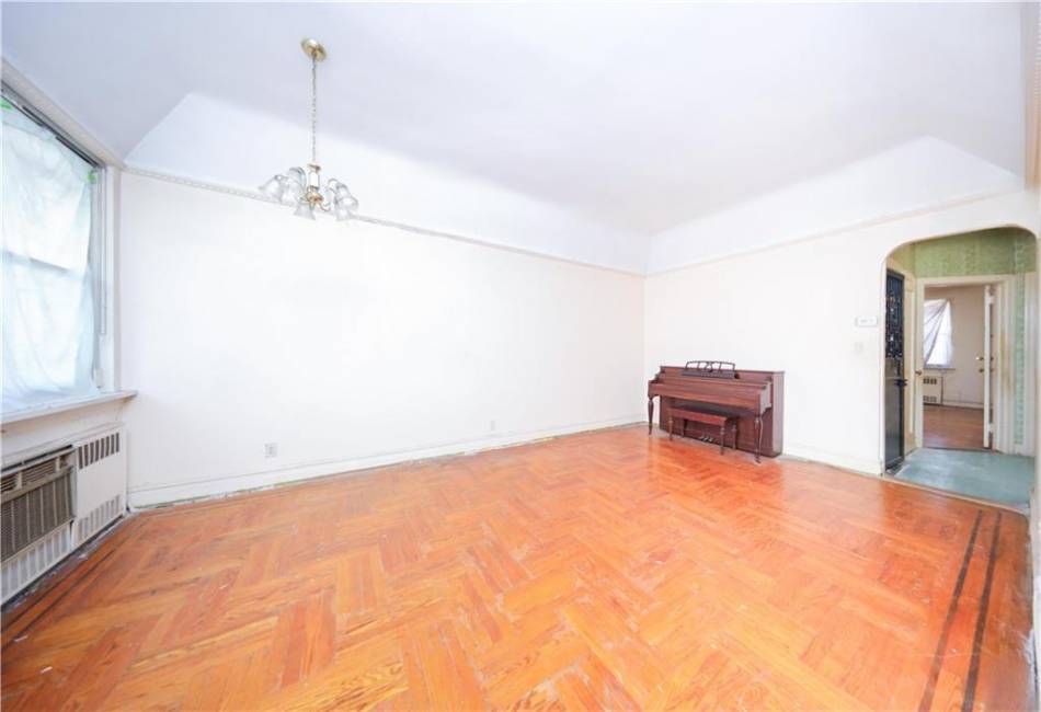 2327 16th Street, Brooklyn, New York 11229, ,2 BathroomsBathrooms,Residential,For Sale,16th,492662