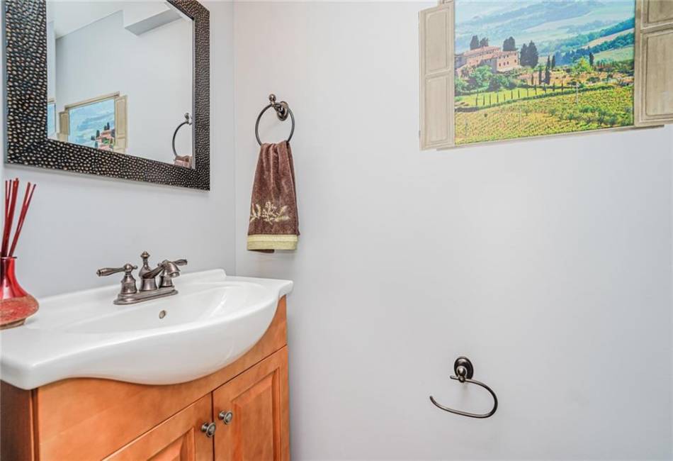 12 Seagate Court, Staten Island, New York 10305, 2 Bedrooms Bedrooms, ,3 BathroomsBathrooms,Residential,For Sale,Seagate,492663