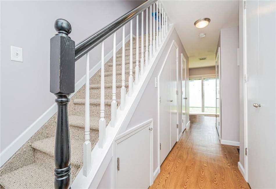 12 Seagate Court, Staten Island, New York 10305, 2 Bedrooms Bedrooms, ,3 BathroomsBathrooms,Residential,For Sale,Seagate,492663