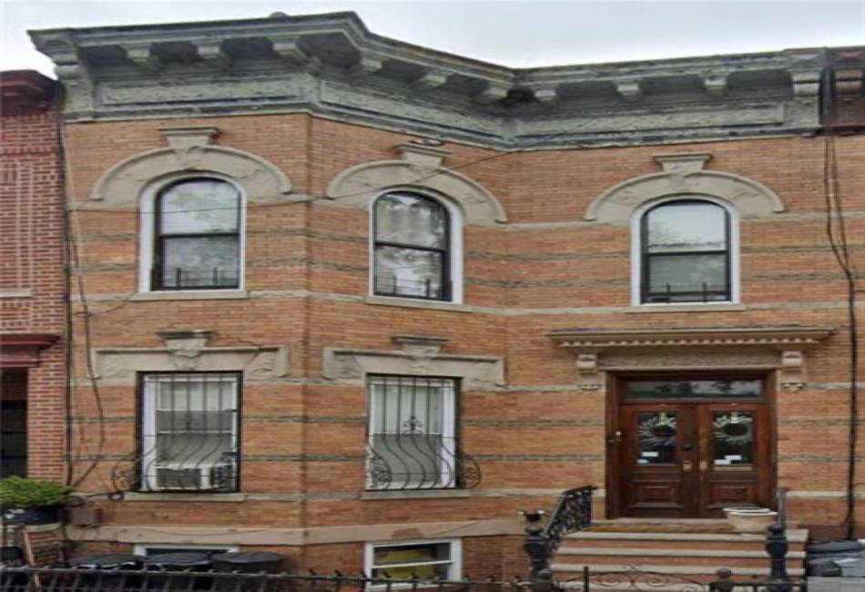 163 Moffat Street, Brooklyn, New York 11207, 4 Bedrooms Bedrooms, ,4 BathroomsBathrooms,Residential,For Sale,Moffat,492585