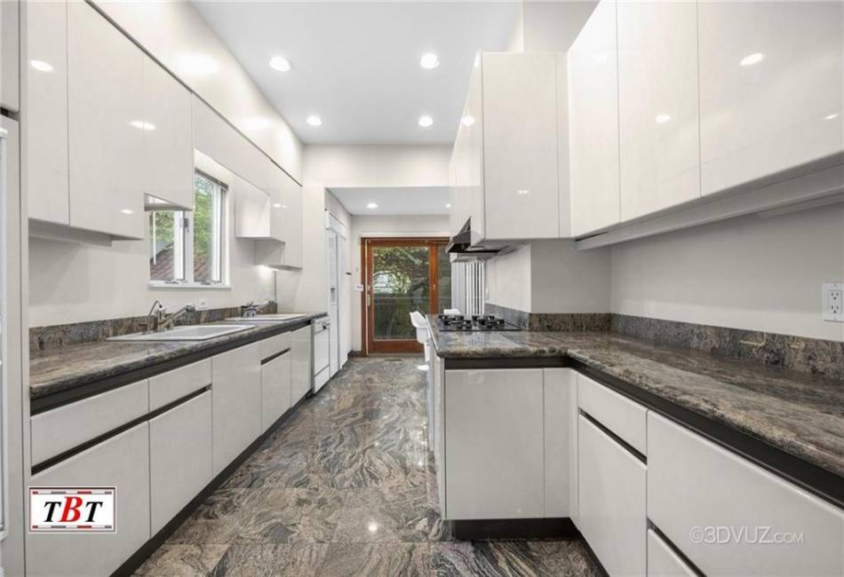 3107 Bedford Avenue, Brooklyn, New York 11210, 7 Bedrooms Bedrooms, ,5 BathroomsBathrooms,Residential,For Sale,Bedford Avenue,492632