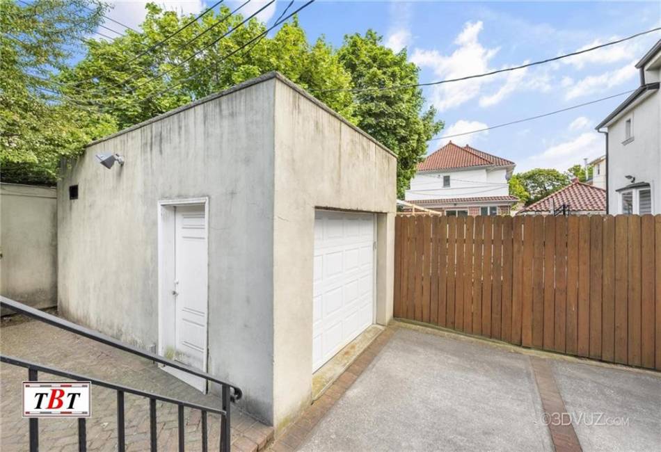 3107 Bedford Avenue, Brooklyn, New York 11210, 7 Bedrooms Bedrooms, ,5 BathroomsBathrooms,Residential,For Sale,Bedford Avenue,492632