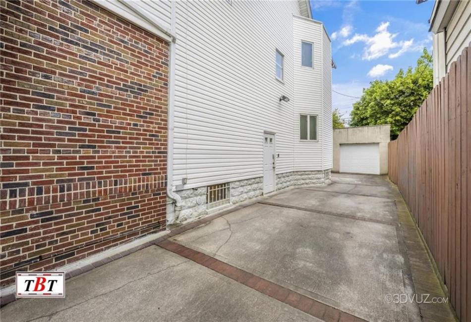 3107 Bedford Avenue, Brooklyn, New York 11210, 7 Bedrooms Bedrooms, ,5 BathroomsBathrooms,Residential,For Sale,Bedford Avenue,492632