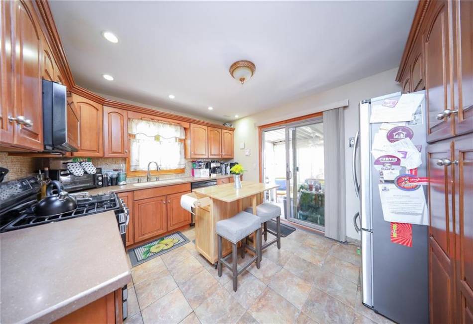 345 Colon Avenue, Staten Island, New York 10308, 3 Bedrooms Bedrooms, ,2 BathroomsBathrooms,Residential,For Sale,Colon,492638