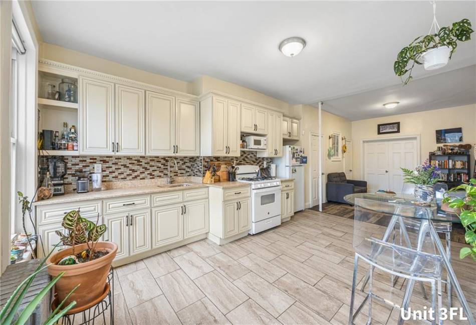 418 45th Street, Brooklyn, New York 11220, 8 Bedrooms Bedrooms, ,Residential,For Sale,45th,492649