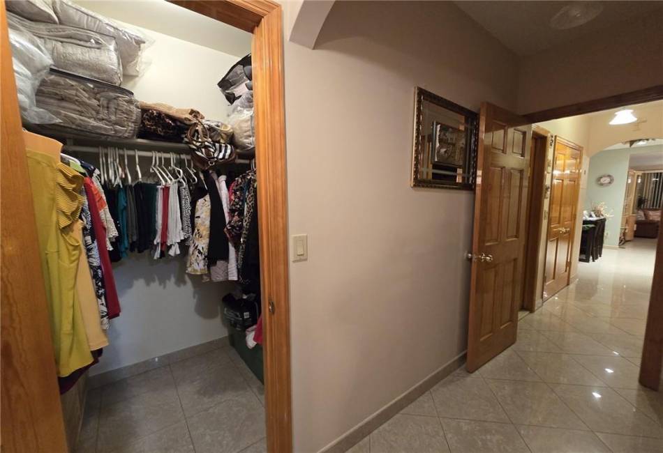 1633 13th Street, Brooklyn, New York 11223, 7 Bedrooms Bedrooms, ,5 BathroomsBathrooms,Residential,For Sale,13th,492671