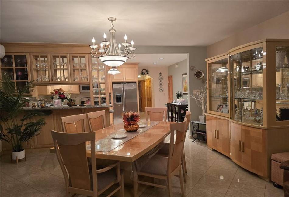 1633 13th Street, Brooklyn, New York 11223, 7 Bedrooms Bedrooms, ,5 BathroomsBathrooms,Residential,For Sale,13th,492671