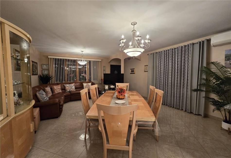 1633 13th Street, Brooklyn, New York 11223, 7 Bedrooms Bedrooms, ,5 BathroomsBathrooms,Residential,For Sale,13th,492671