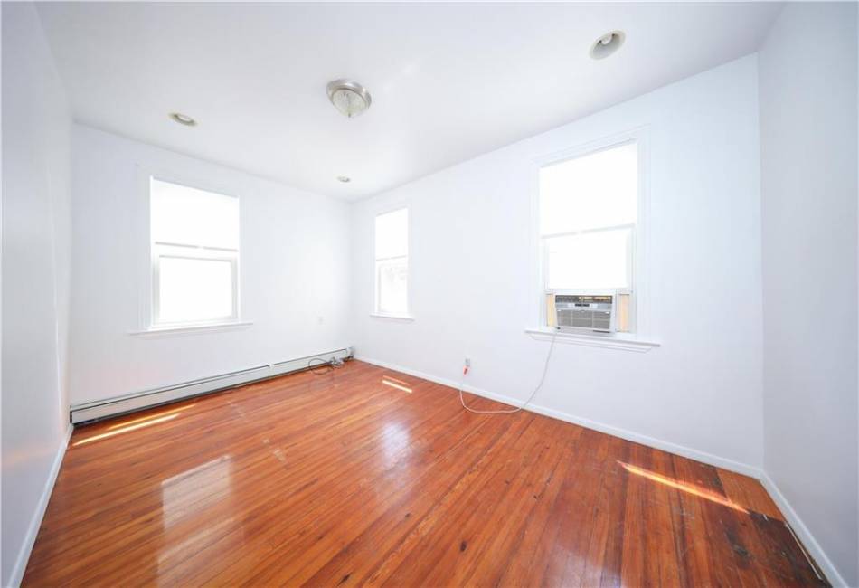 206 Marine Avenue, Brooklyn, New York 11209, 5 Bedrooms Bedrooms, ,2 BathroomsBathrooms,Residential,For Sale,Marine,492672