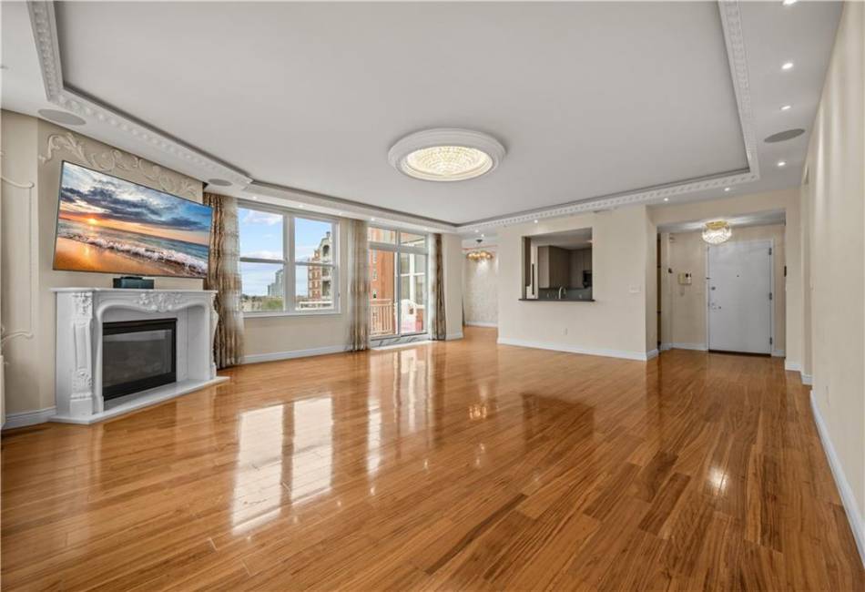 105 Oceana Drive, Brooklyn, New York 1125, 3 Bedrooms Bedrooms, ,2 BathroomsBathrooms,Residential,For Sale,Oceana,492675