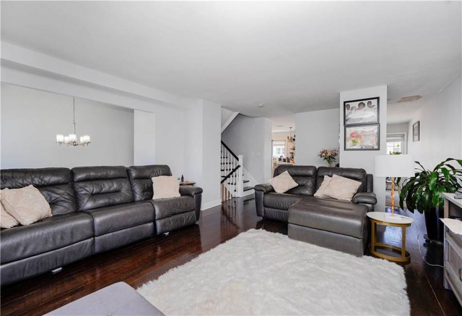 40 Kyle Court, Staten Island, New York 10312, 4 Bedrooms Bedrooms, ,3 BathroomsBathrooms,Residential,For Sale,Kyle,492676