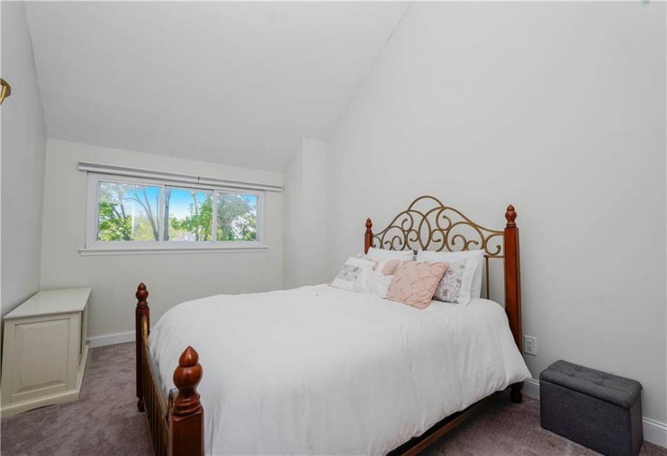 40 Kyle Court, Staten Island, New York 10312, 4 Bedrooms Bedrooms, ,3 BathroomsBathrooms,Residential,For Sale,Kyle,492676