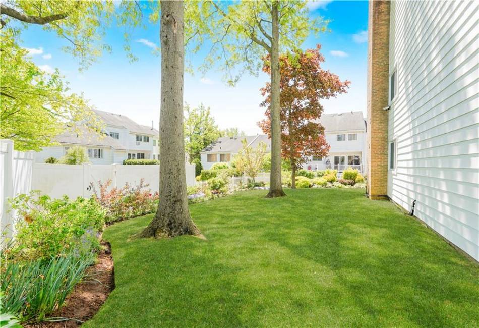 40 Kyle Court, Staten Island, New York 10312, 4 Bedrooms Bedrooms, ,3 BathroomsBathrooms,Residential,For Sale,Kyle,492676