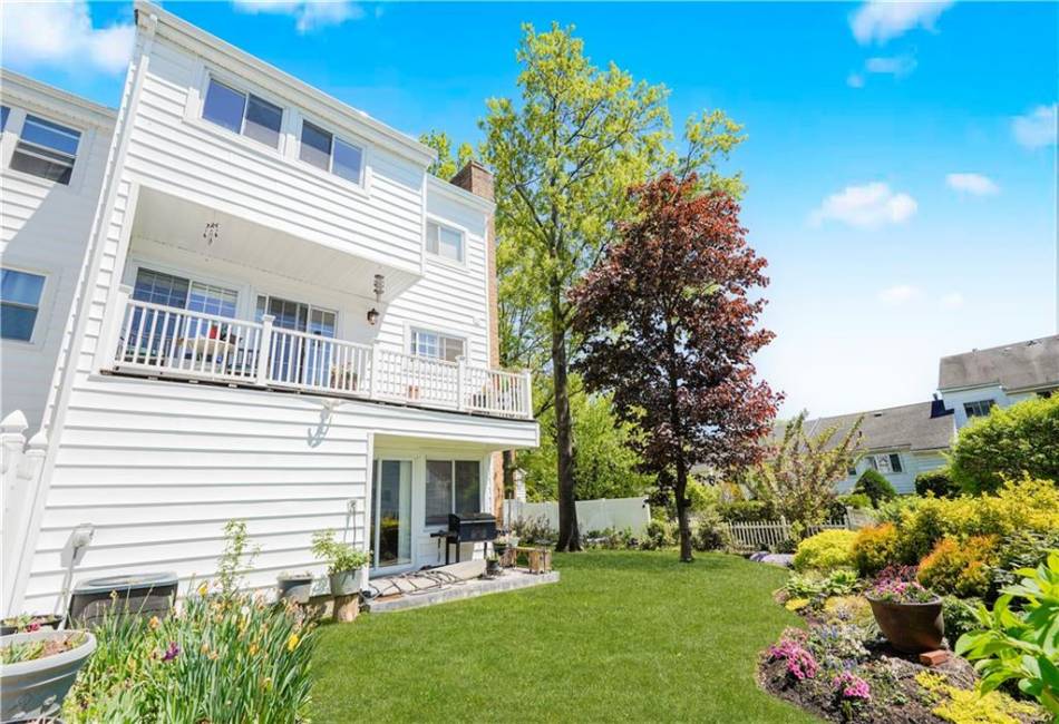 40 Kyle Court, Staten Island, New York 10312, 4 Bedrooms Bedrooms, ,3 BathroomsBathrooms,Residential,For Sale,Kyle,492676