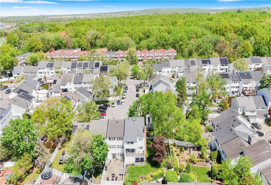 40 Kyle Court, Staten Island, New York 10312, 4 Bedrooms Bedrooms, ,3 BathroomsBathrooms,Residential,For Sale,Kyle,492676
