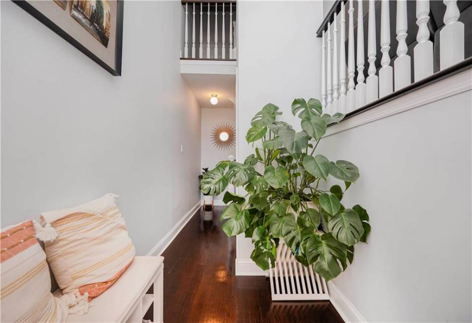 40 Kyle Court, Staten Island, New York 10312, 4 Bedrooms Bedrooms, ,3 BathroomsBathrooms,Residential,For Sale,Kyle,492676
