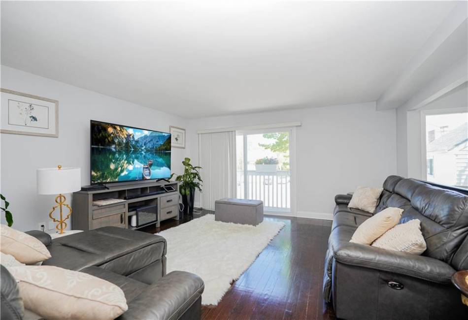 40 Kyle Court, Staten Island, New York 10312, 4 Bedrooms Bedrooms, ,3 BathroomsBathrooms,Residential,For Sale,Kyle,492676