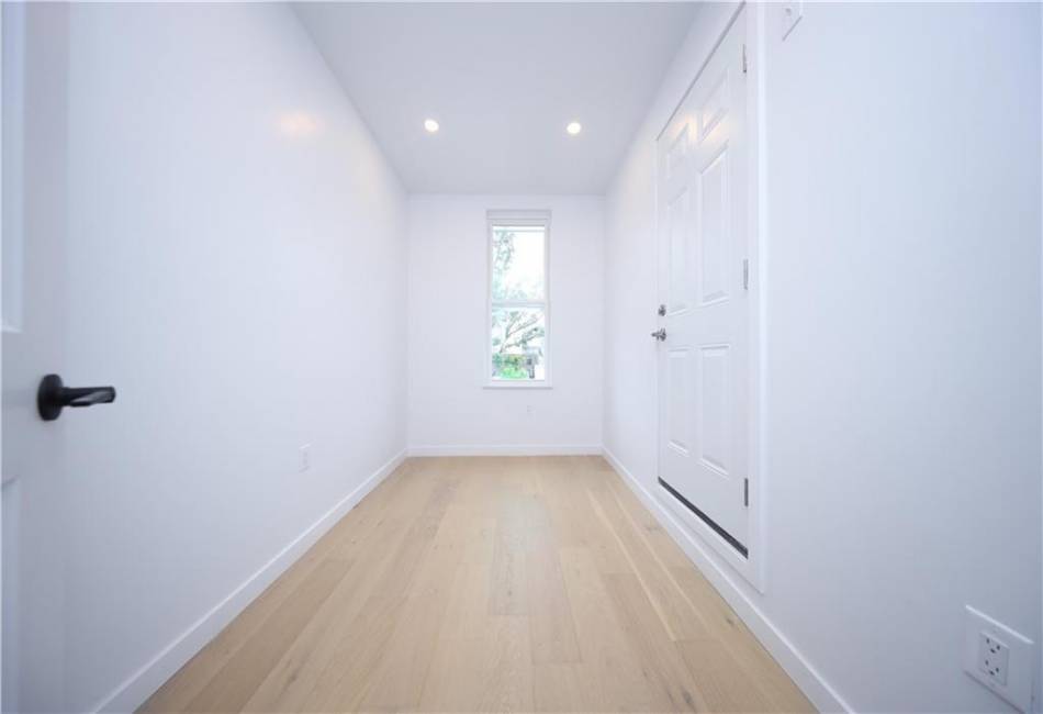 1238 77th Street, Brooklyn, New York 11228, 2 Bedrooms Bedrooms, ,3 BathroomsBathrooms,Residential,For Sale,77th,492677